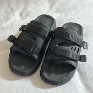 Suicoke Urich Sandals - Black - NWOT - Size 6